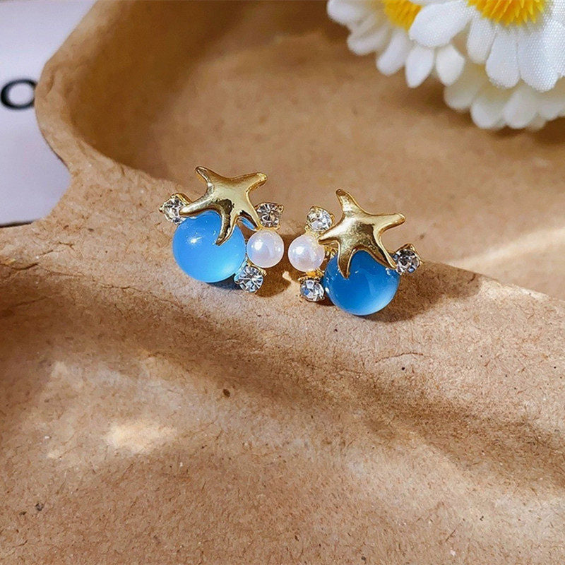 Ocean Vibes-örhängen med sjöstjärnor – örhängen med blå cabochoner och pärlor