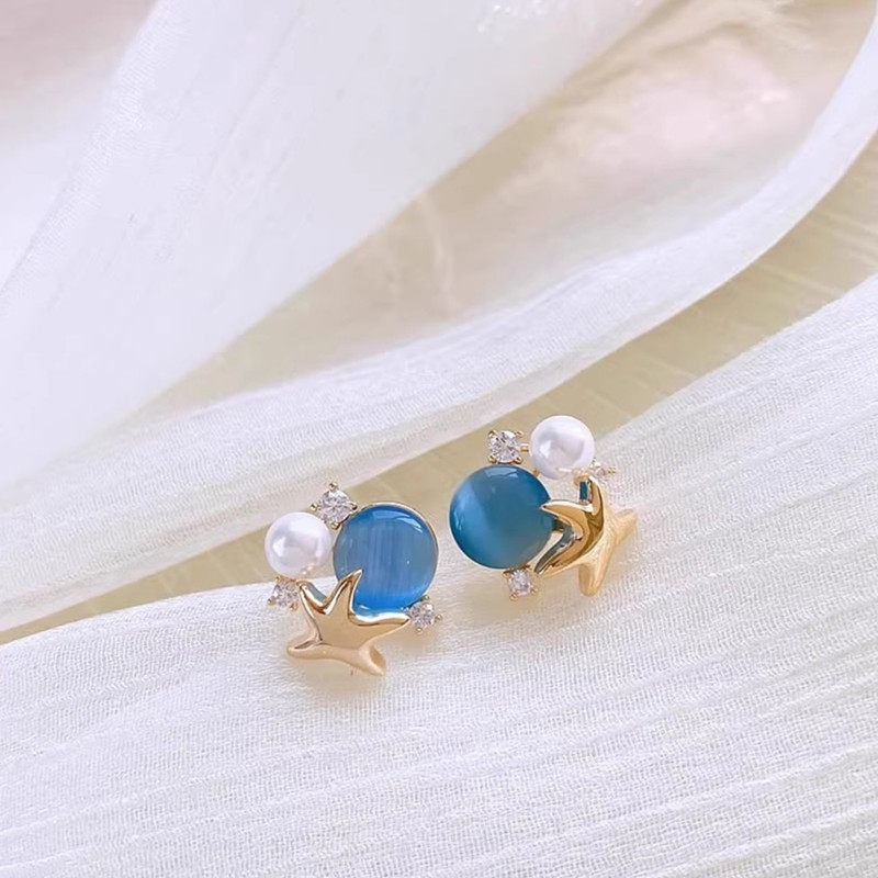 Ocean Vibes-örhängen med sjöstjärnor – örhängen med blå cabochoner och pärlor